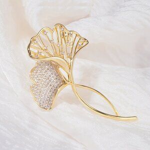 Ginkgo Leaf Alloy Brooch Pin Inlaid Faux Crystal Elegent Scarf Badge